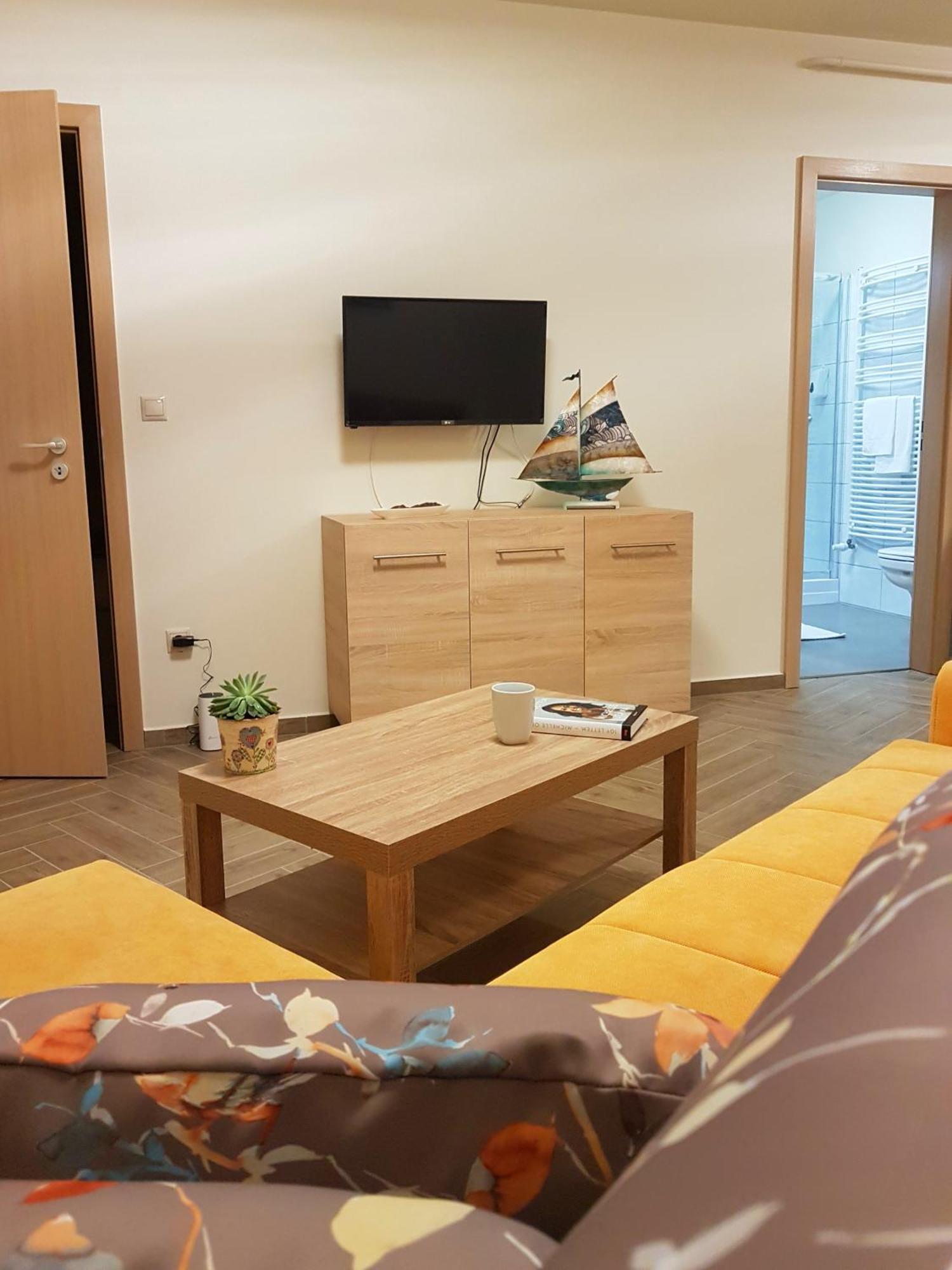 Silver Lodge Apartments Eger Kamer foto